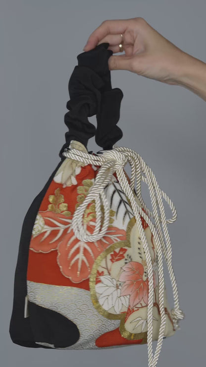 jedwabne kinchaku KIMONO (II gatunek)