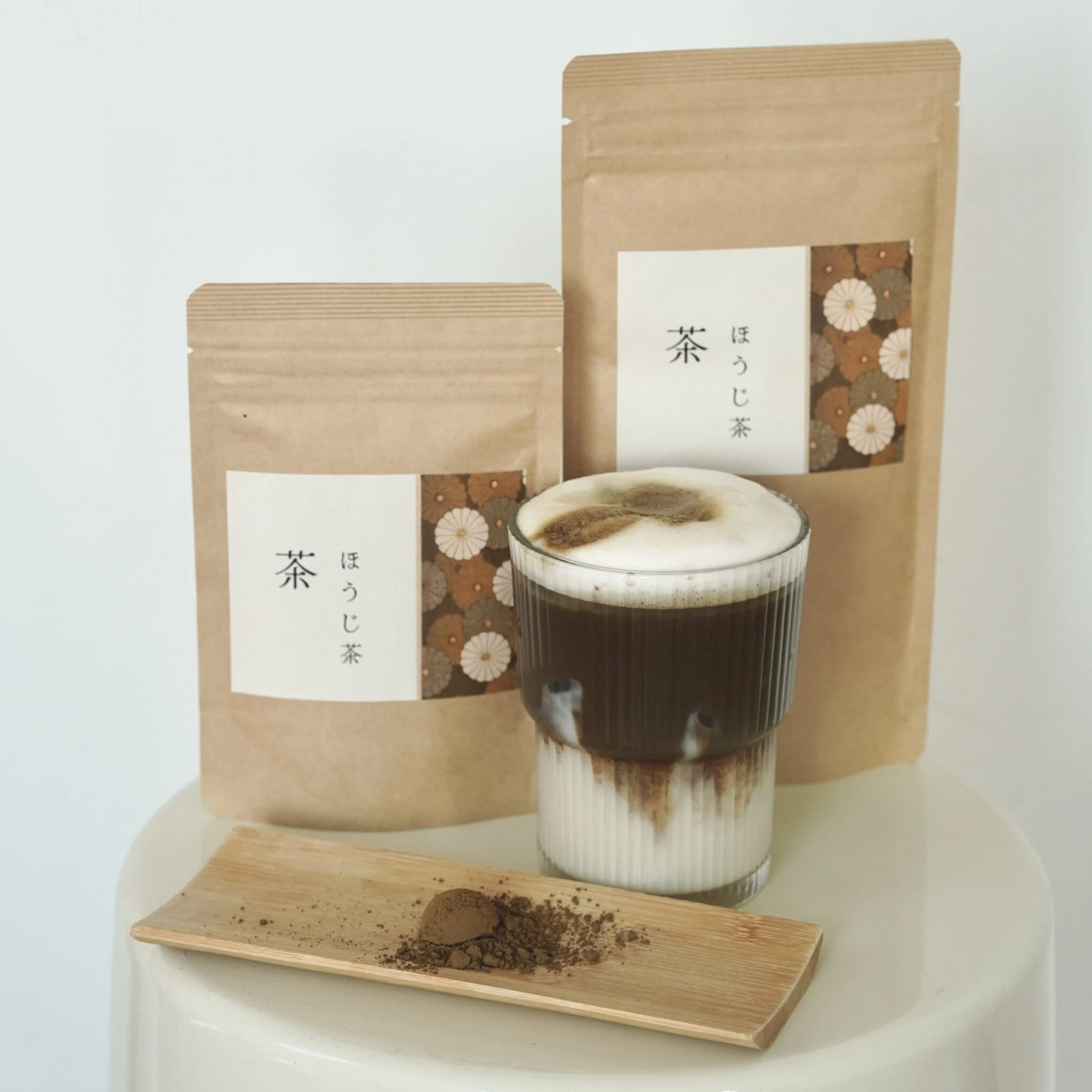 hojicha-meicostudio-prazona-herbata-przyblizeniejpg.jpg